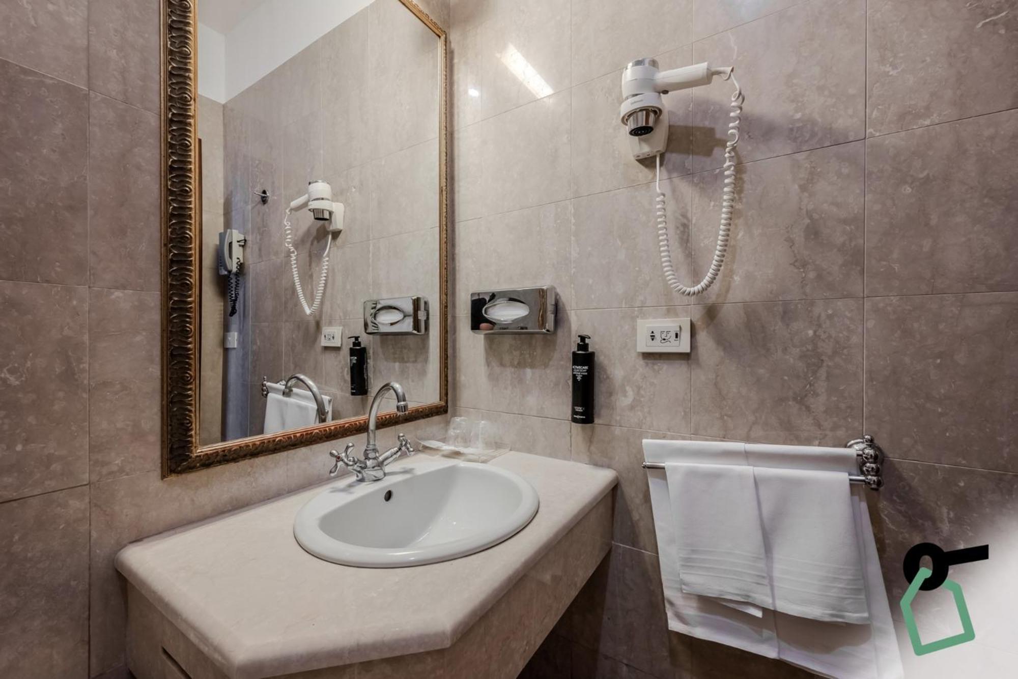 Hotiday Room Collection - Venezia Santa Lucia Exterior foto