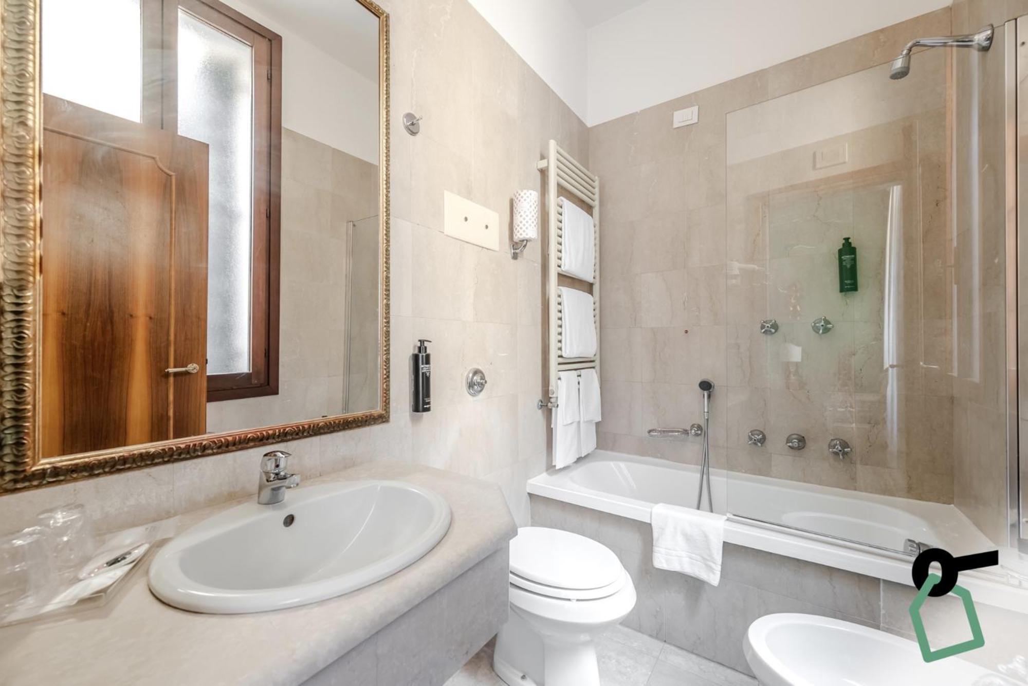 Hotiday Room Collection - Venezia Santa Lucia Exterior foto